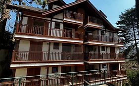 Apartamentos Recanto Boticário - 300 mts do Centrinho!